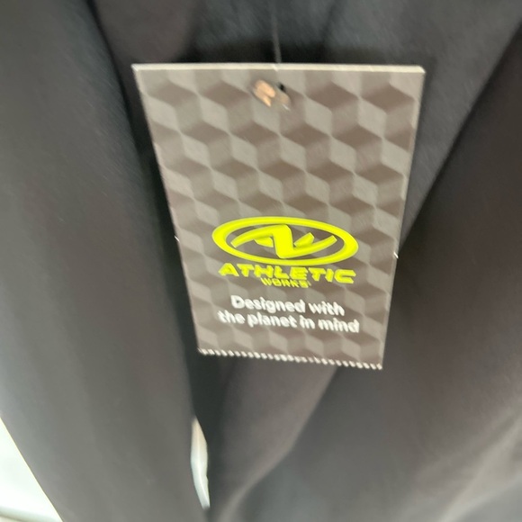 Athletic Works Men’s Full Zip Black & Gray Jacket

Size XL - Picture 7 of 10